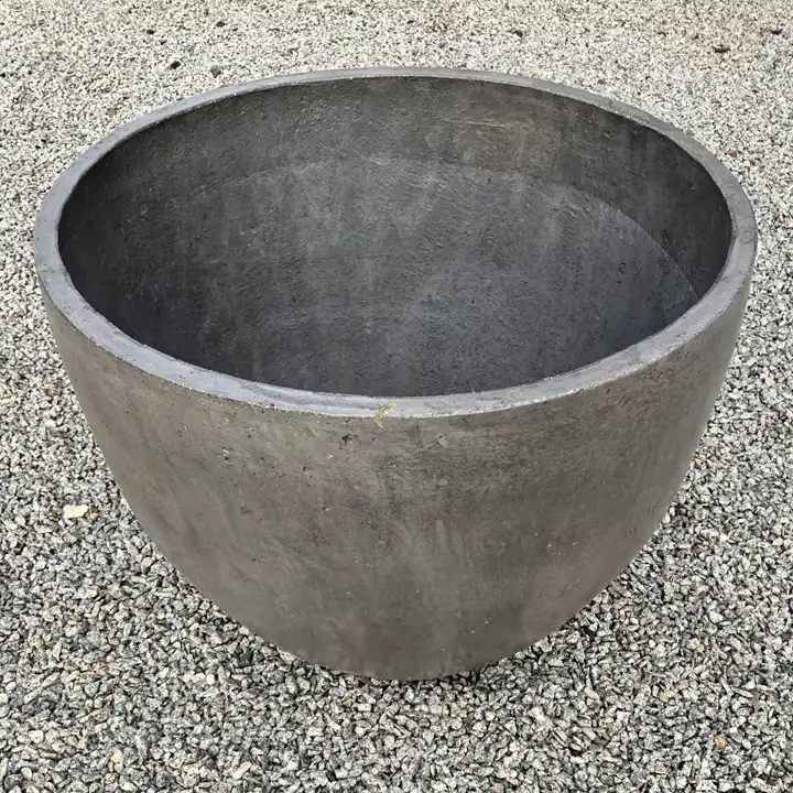 Neo Plant Pot - Small concrete plant pot in Gauteng