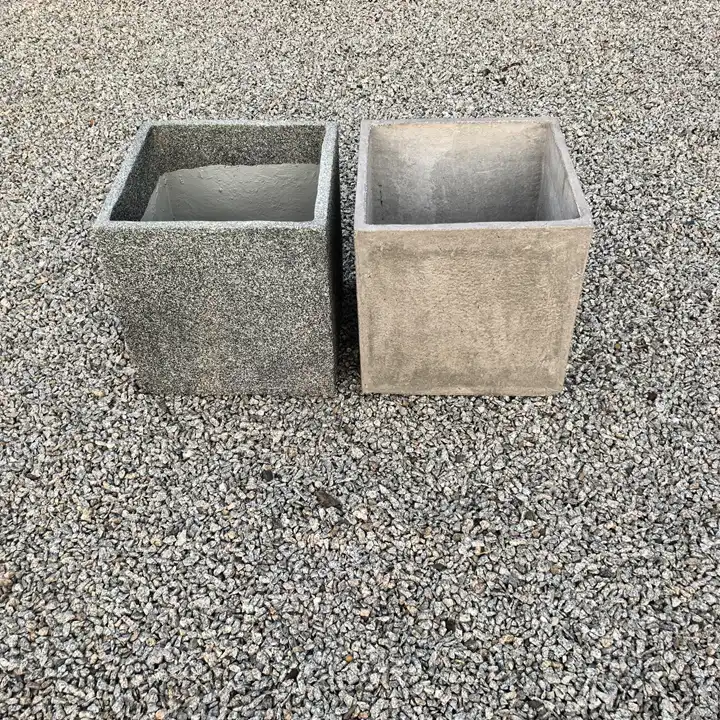 Nexus Cube Plant Pot - Small concrete plant pot in Gauteng
