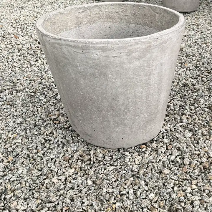 Nova Plant Pot - Large concrete plant pot in Gauteng