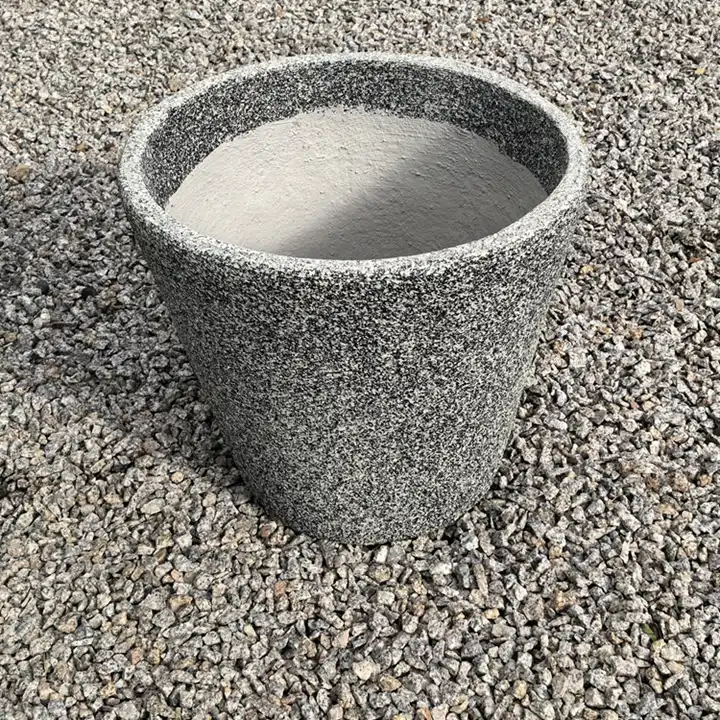 Nova Plant Pot - Small concrete plant pot in Gauteng