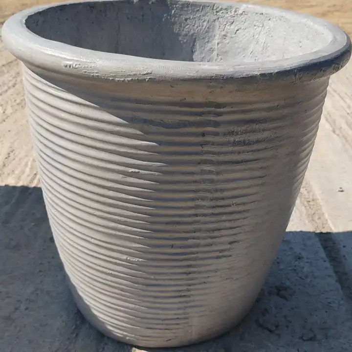 Ridgeflow Plant Pot - Large concrete plant pot in Gauteng
