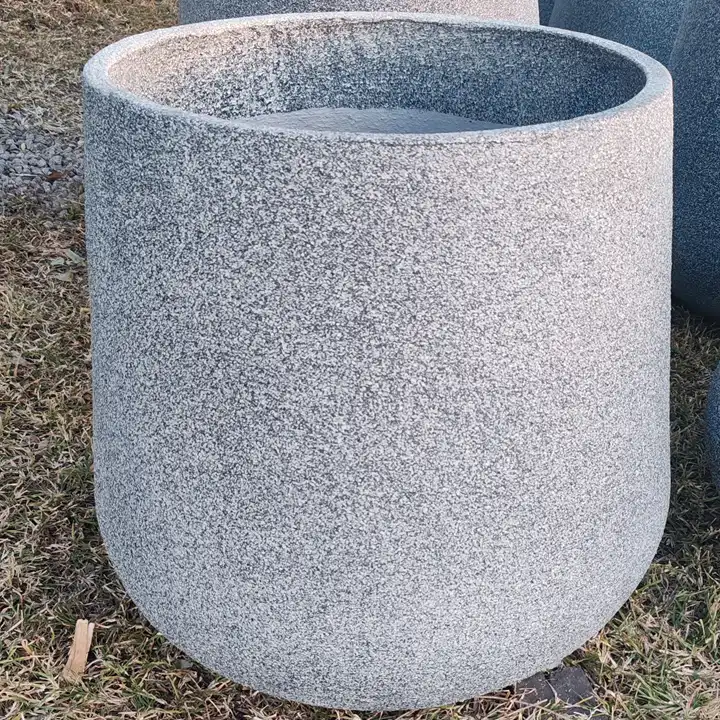 Sable Plant Pot - Large concrete plant pot in Gauteng
