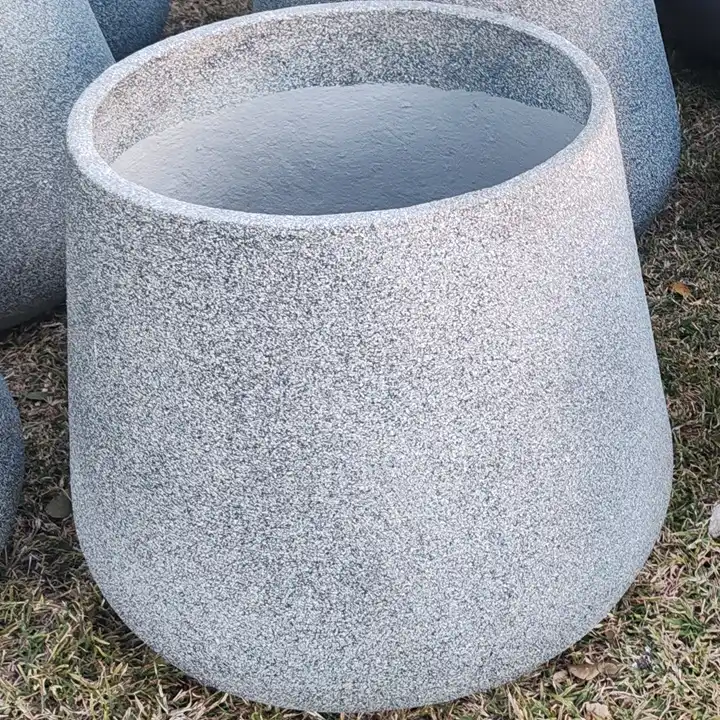Surge Modern Plant Pot - Large concrete plant pot in Gauteng