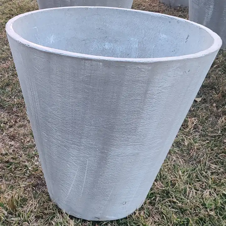 Taper Pulse Plant Pot - Medium concrete plant pot in Gauteng
