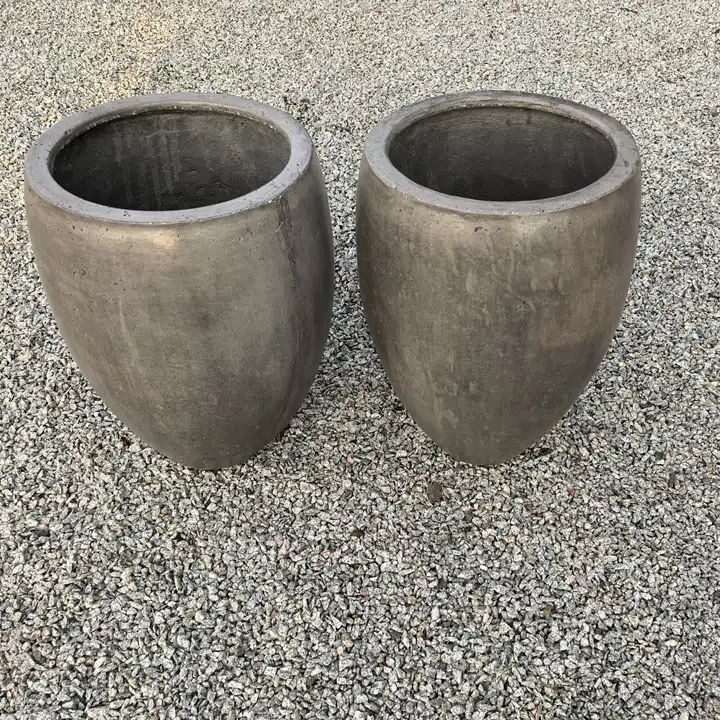 Zenith Plant Pot - Small concrete plant pot in Gauteng
